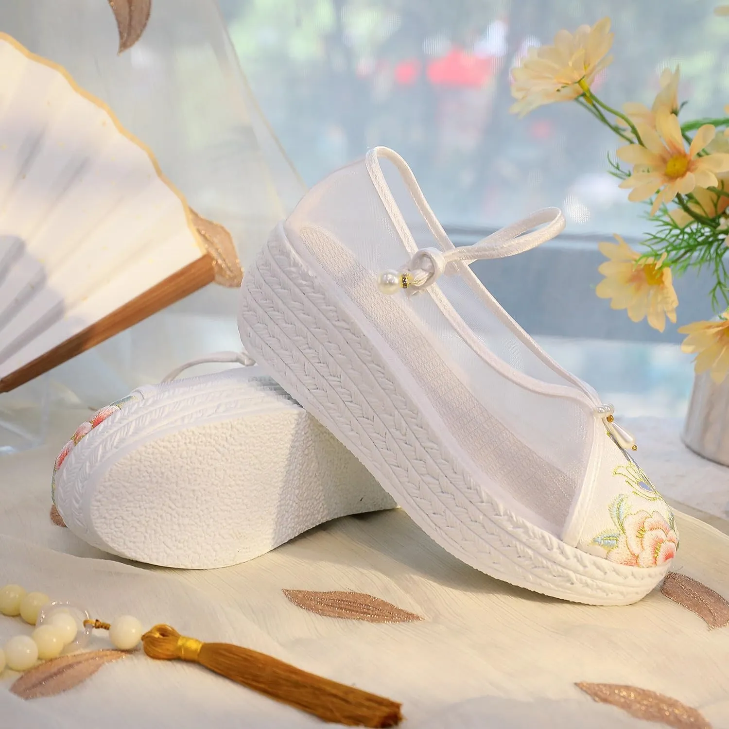 2025 Summer Breathable Mesh Floral Embroidery Shoes For Women Chinese Style Flatform Wedge Cheongsam Hanfu Shoes Lightweight Comfort Casual Ankle Strap Shoes