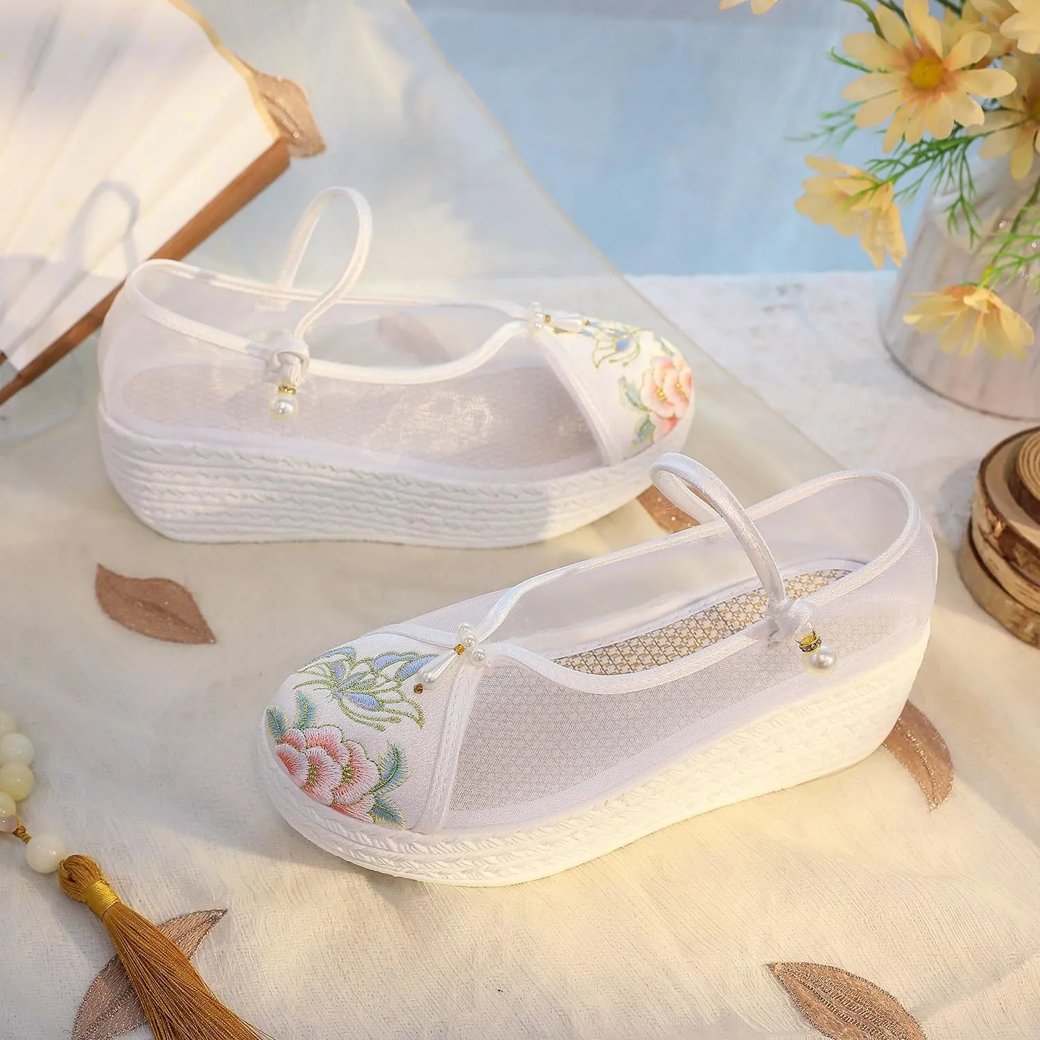 2025 Summer Breathable Mesh Floral Embroidery Shoes For Women Chinese Style Flatform Wedge Cheongsam Hanfu Shoes Lightweight Comfort Casual Ankle Strap Shoes