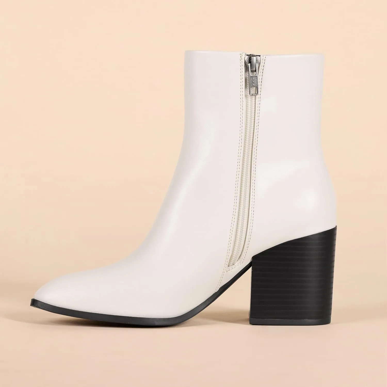 Amazon Essentials Women's Clean Heel Ankle Boot