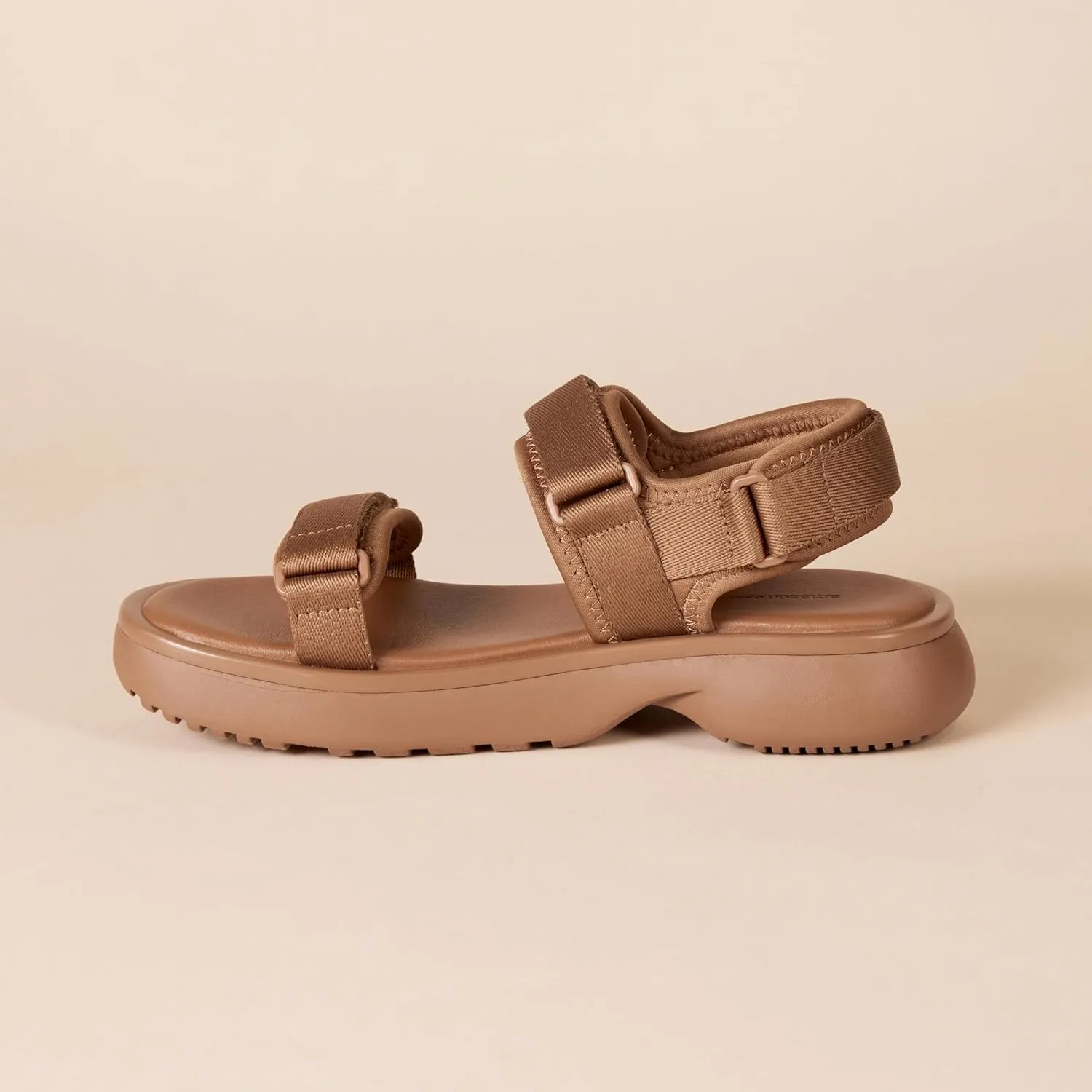 Amazon Essentials Women's Sport Sandal with Memory Foam Insole and Adjustable Padded Straps