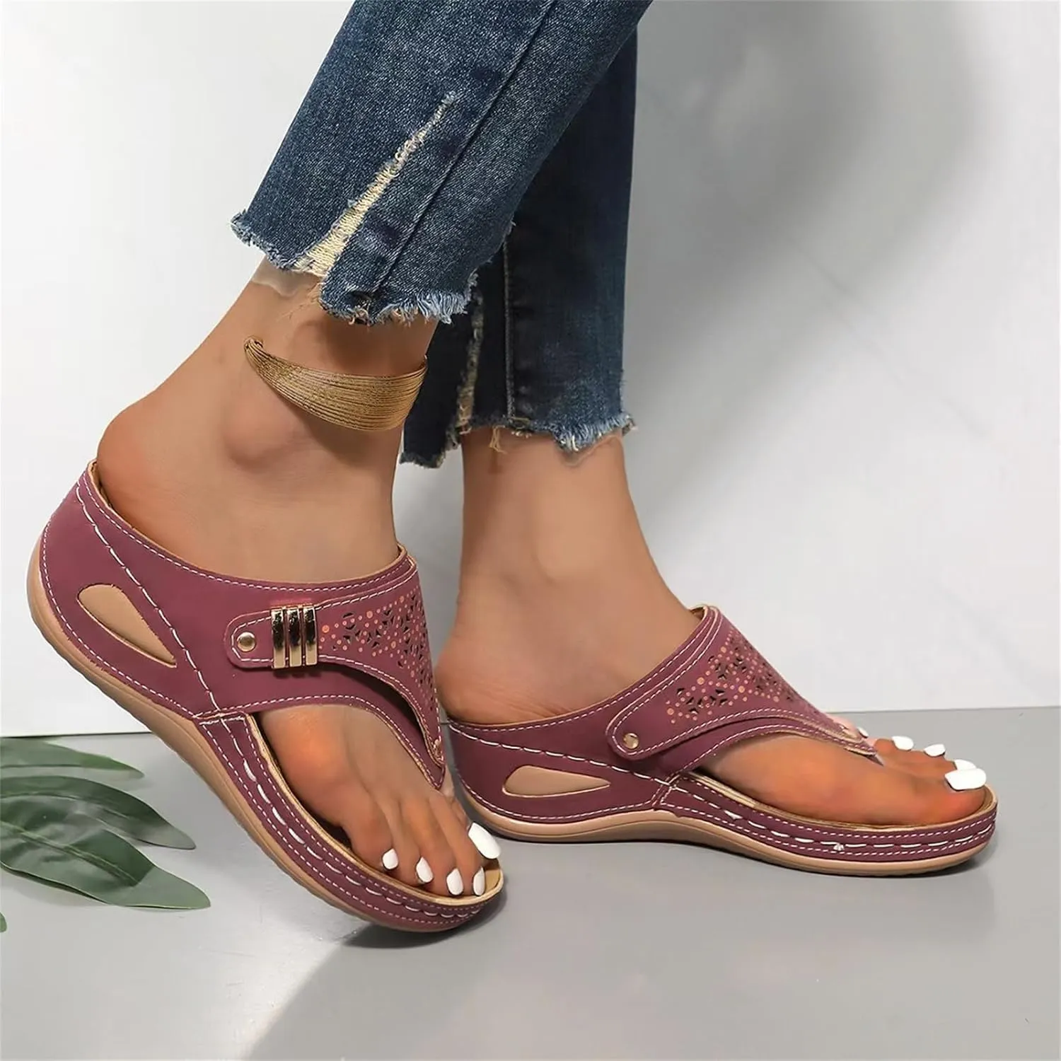 Bluepods Orthopedic Sandals for Women Wide Width Arch Support， Walking Sandals with Adjustable Straps