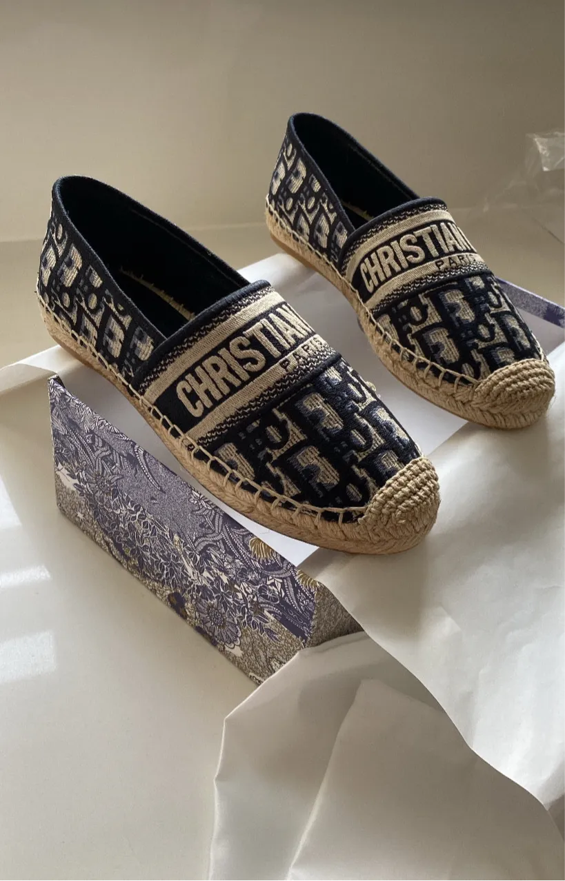 CD Easy returns Espadrilles Steep discount