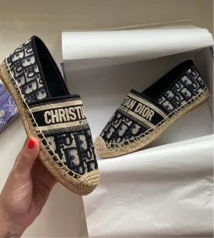 CD Easy returns Espadrilles Steep discount