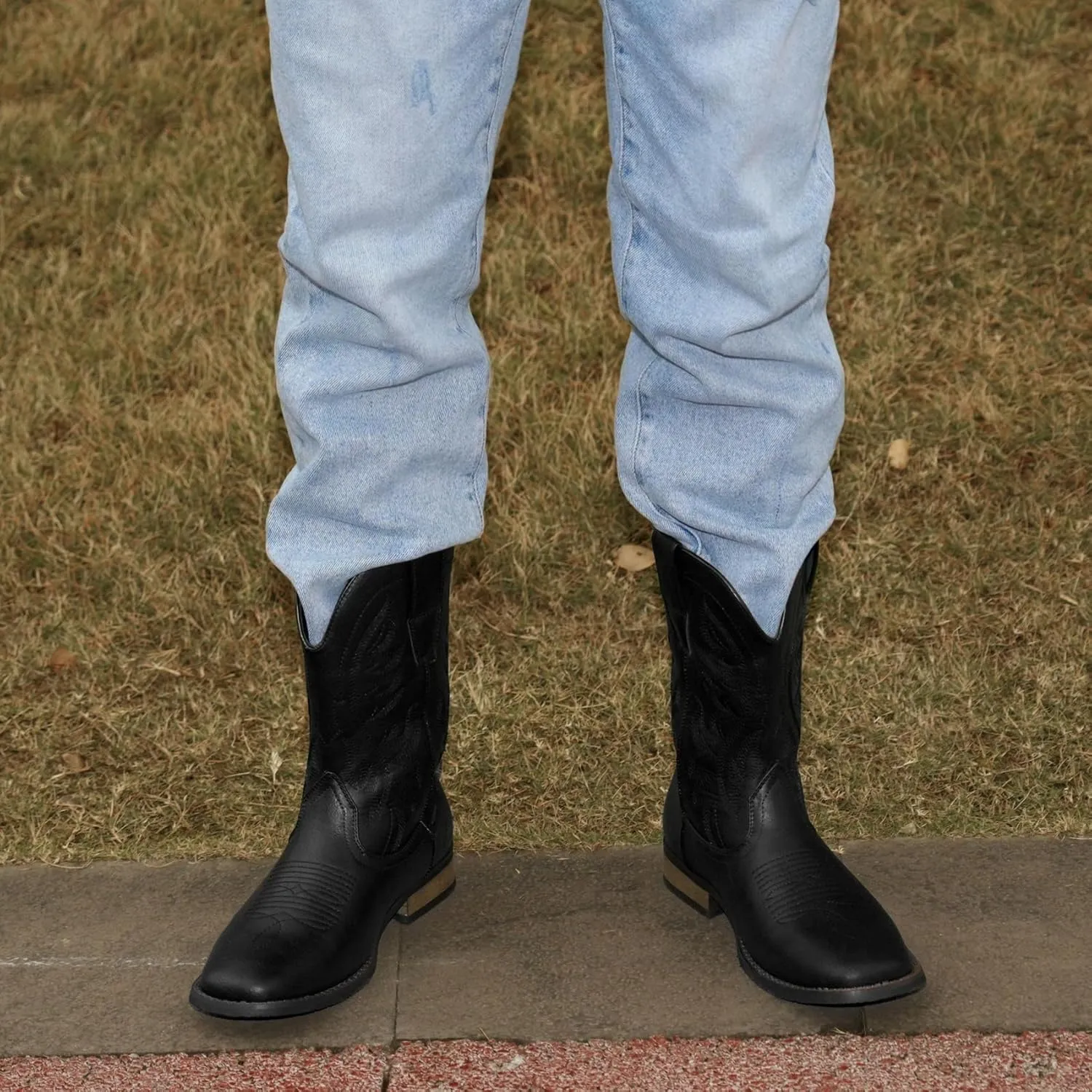 Cowboy Boots For Men Western Fashionable Retro Stylish Embroidered Square Toe Boots Chunky Heel