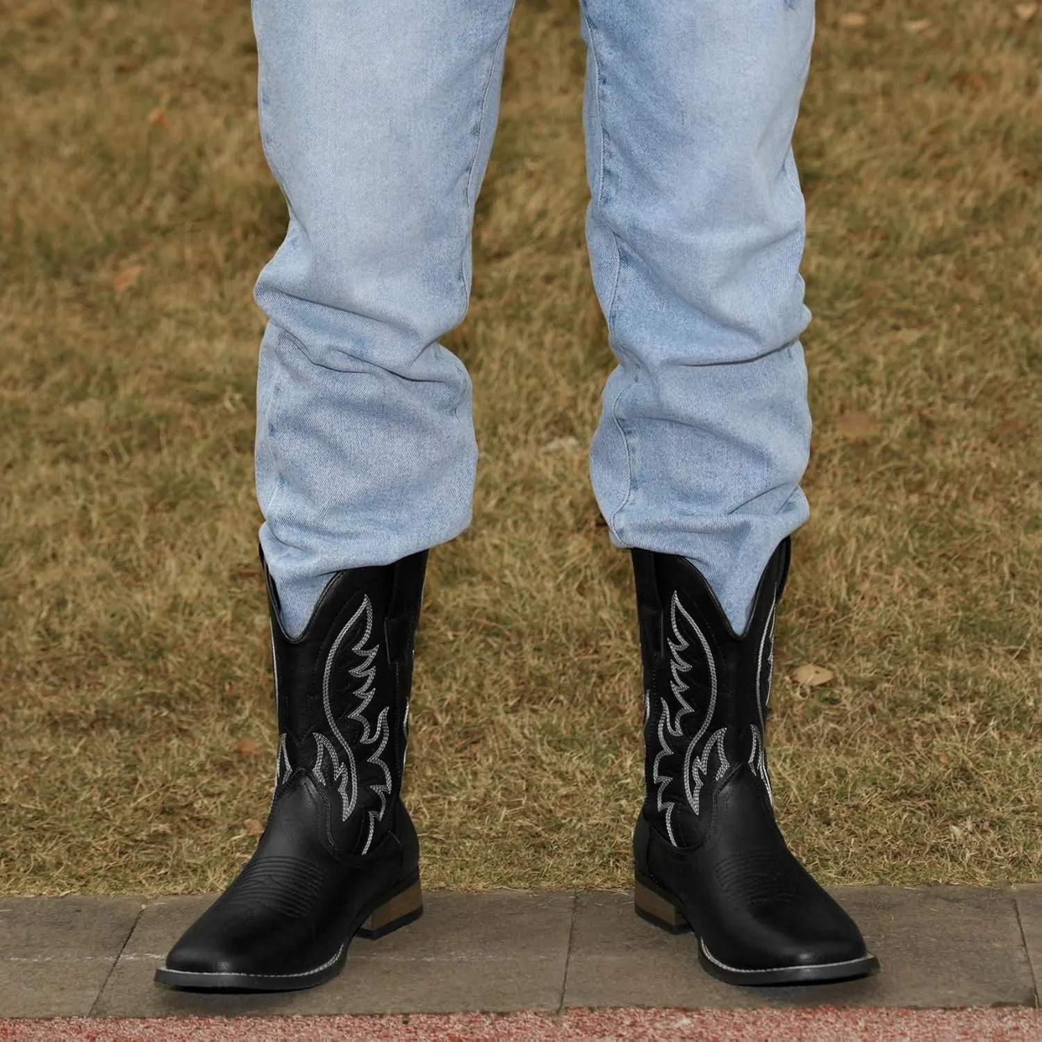 Cowboy Boots For Men Western Fashionable Retro Stylish Embroidered Square Toe Boots Chunky Heel