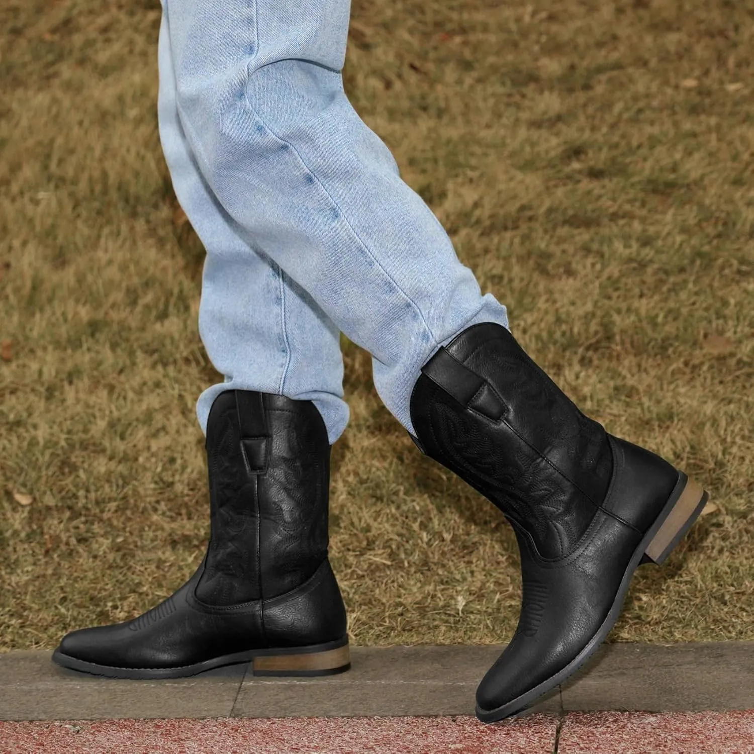 Cowboy Boots For Men Western Fashionable Retro Stylish Embroidered Square Toe Boots Chunky Heel
