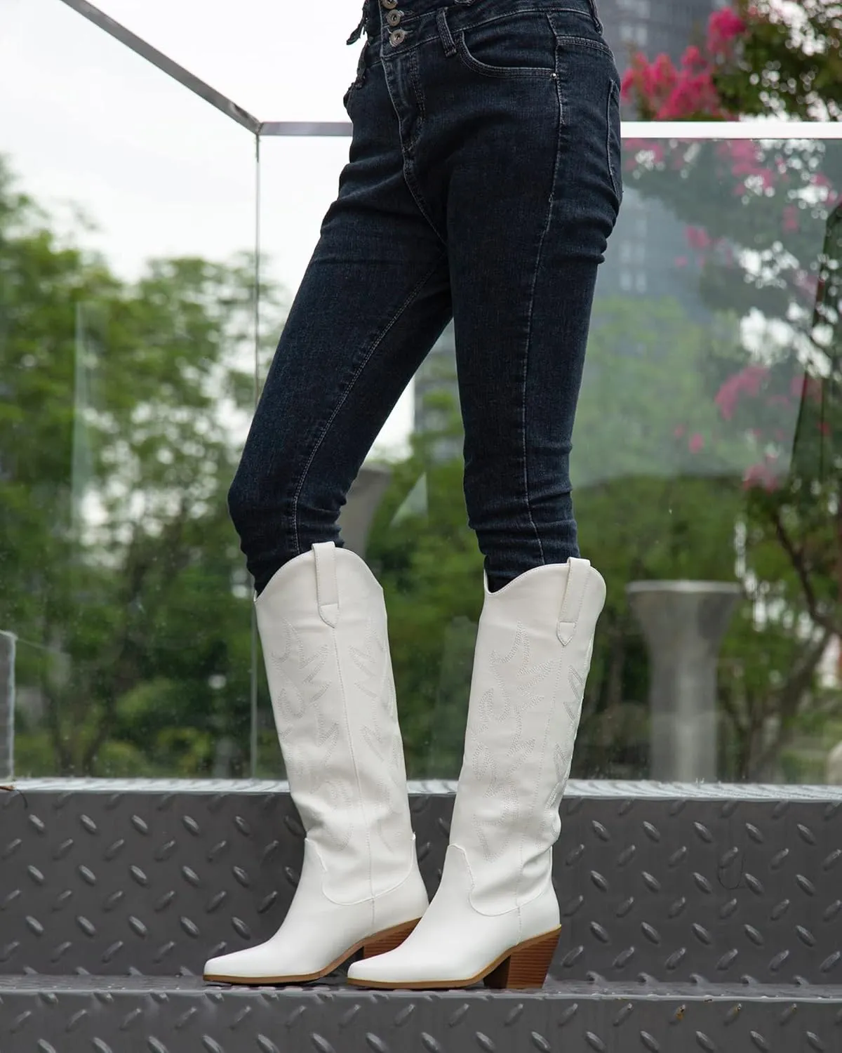 Cowboy Boots for women,Womens Embroidered Knee High Western Cowboy Boots,Comfortable Fashionable Pointed Toe Chunky Heel Wide Calf Boots