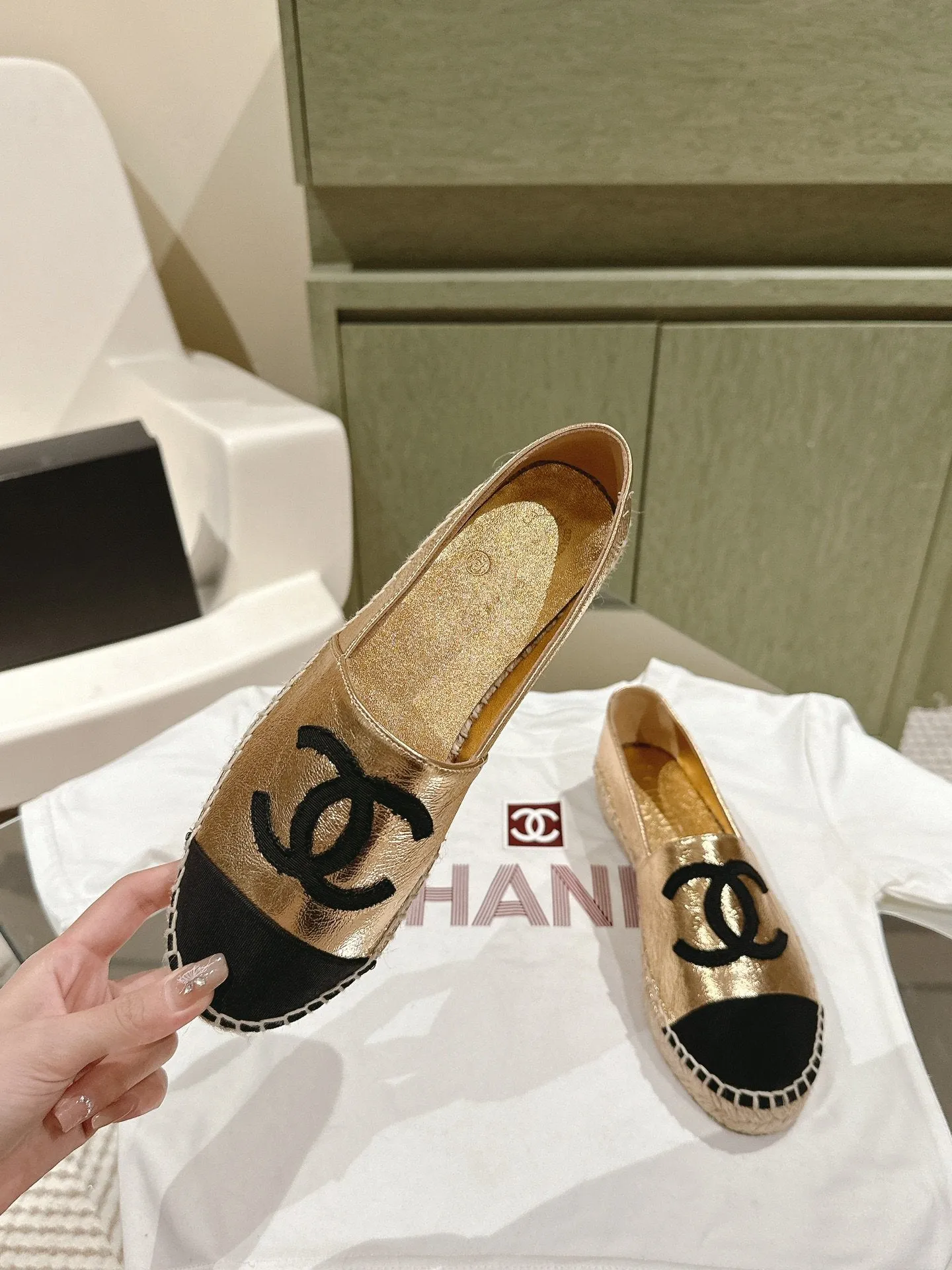 espadrilles gold metalic calfskin black canvas