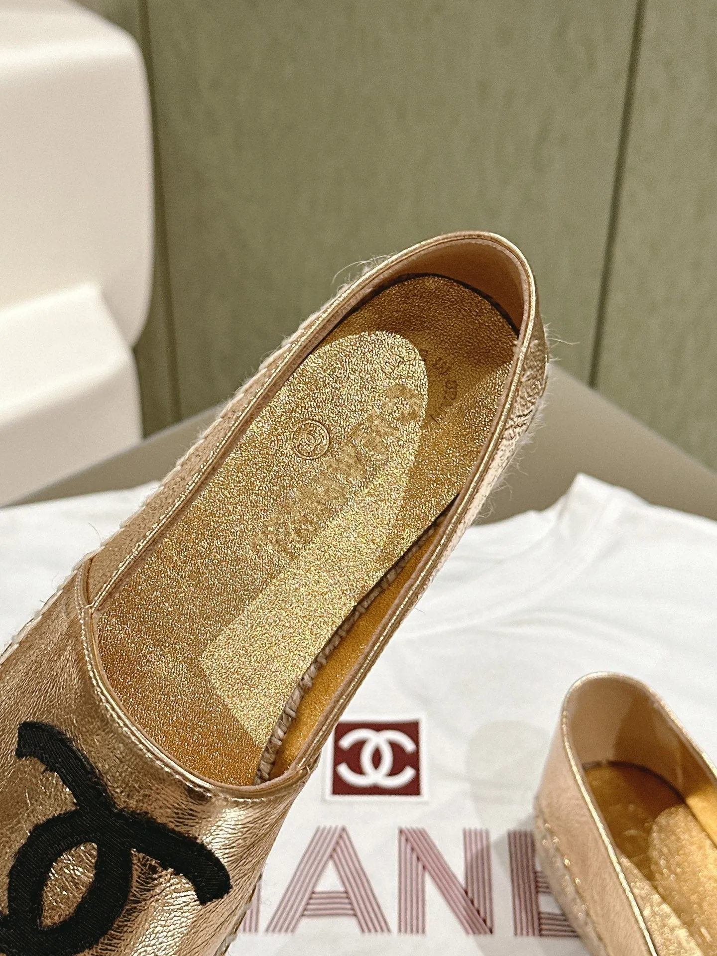 espadrilles gold metalic calfskin black canvas