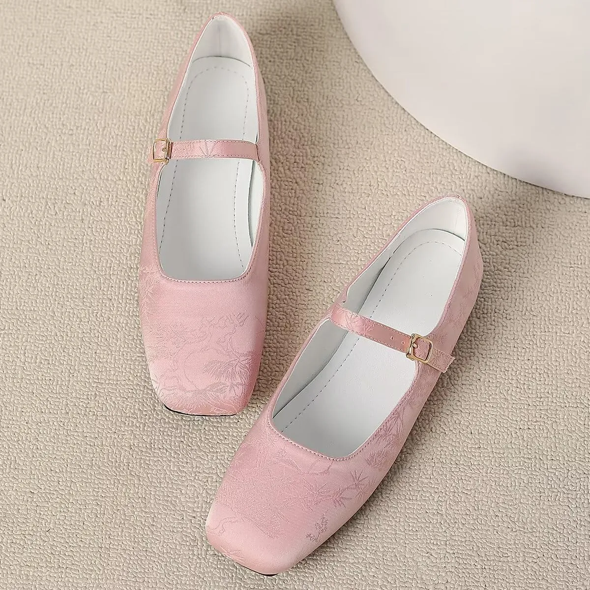 LUXINYU Mary Jane Shoes for Women Square Toe Ankle Straps Ballet Flat Shoes Floral Embroidered Chinese Shoes