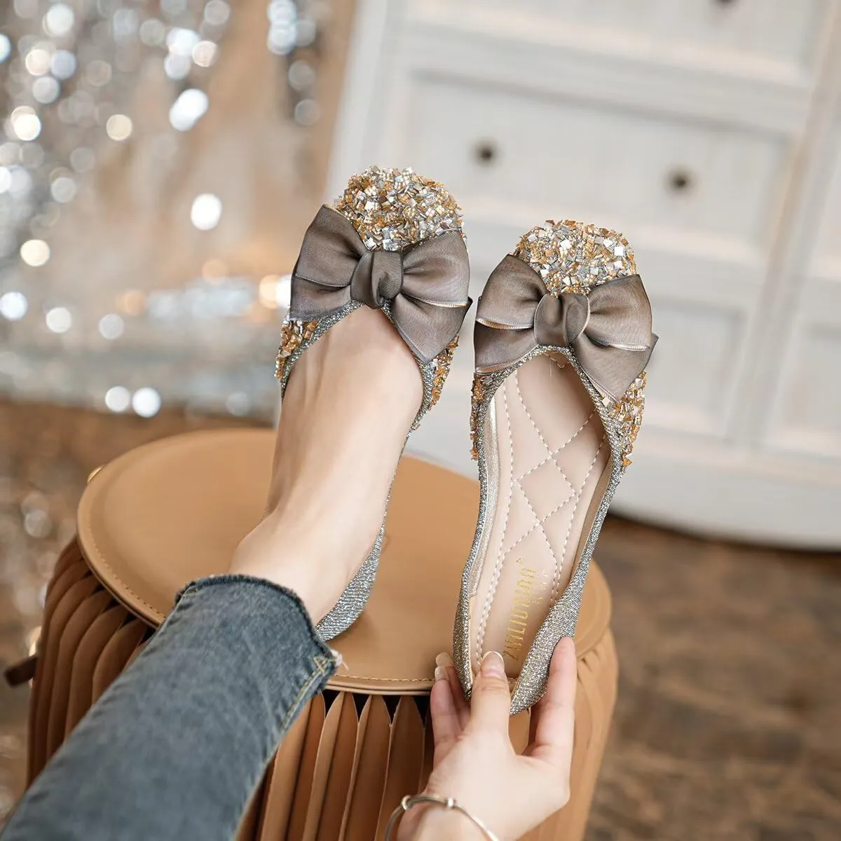 LUXINYU Women Fashion Sparkling Sequin Flats Silk Bowknot Slip on Ballet Flats Soft Insole Low Heel Dress Office Party Wedding Shoes