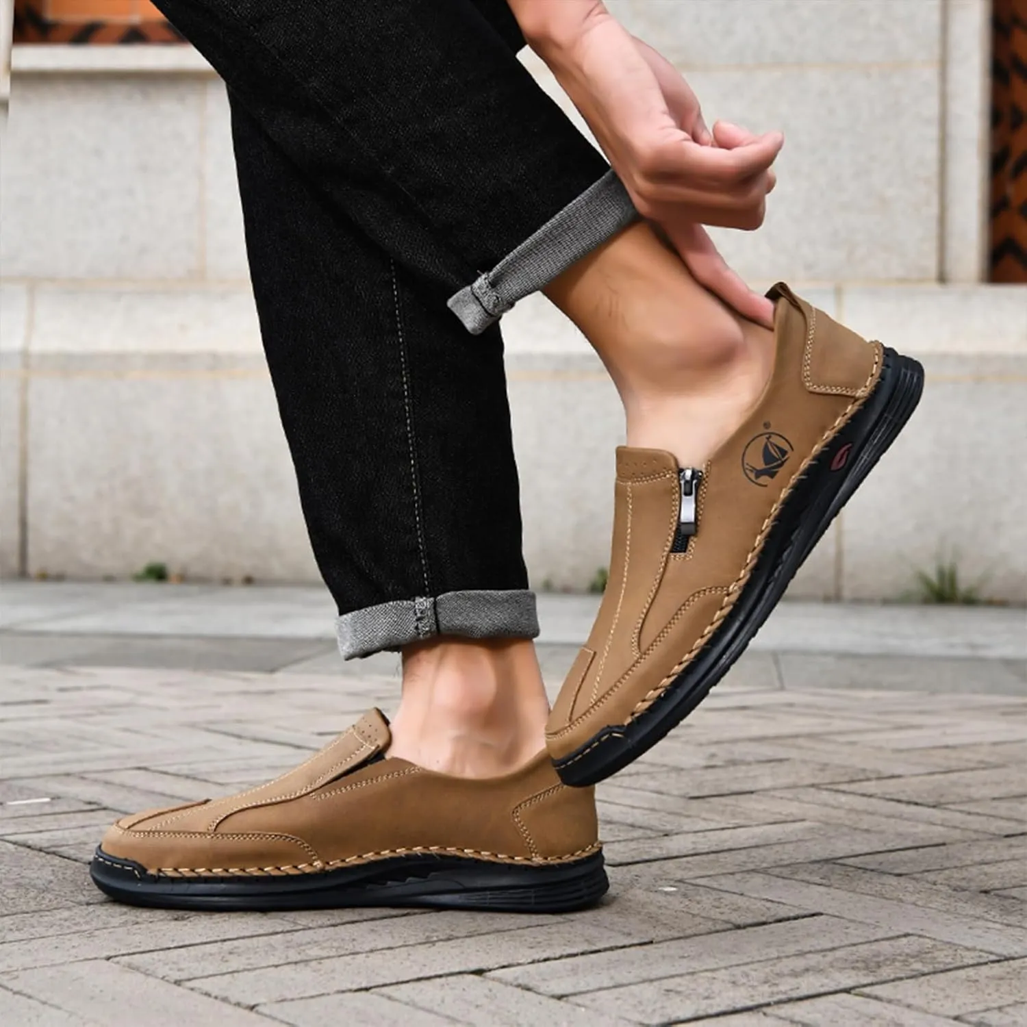 Men's Leather Slip-On Loafers Anti-Slip Sole Retro Round Toe Handsewn Detailing Lightweight Driving Shoes for Walking & Everyday Wear