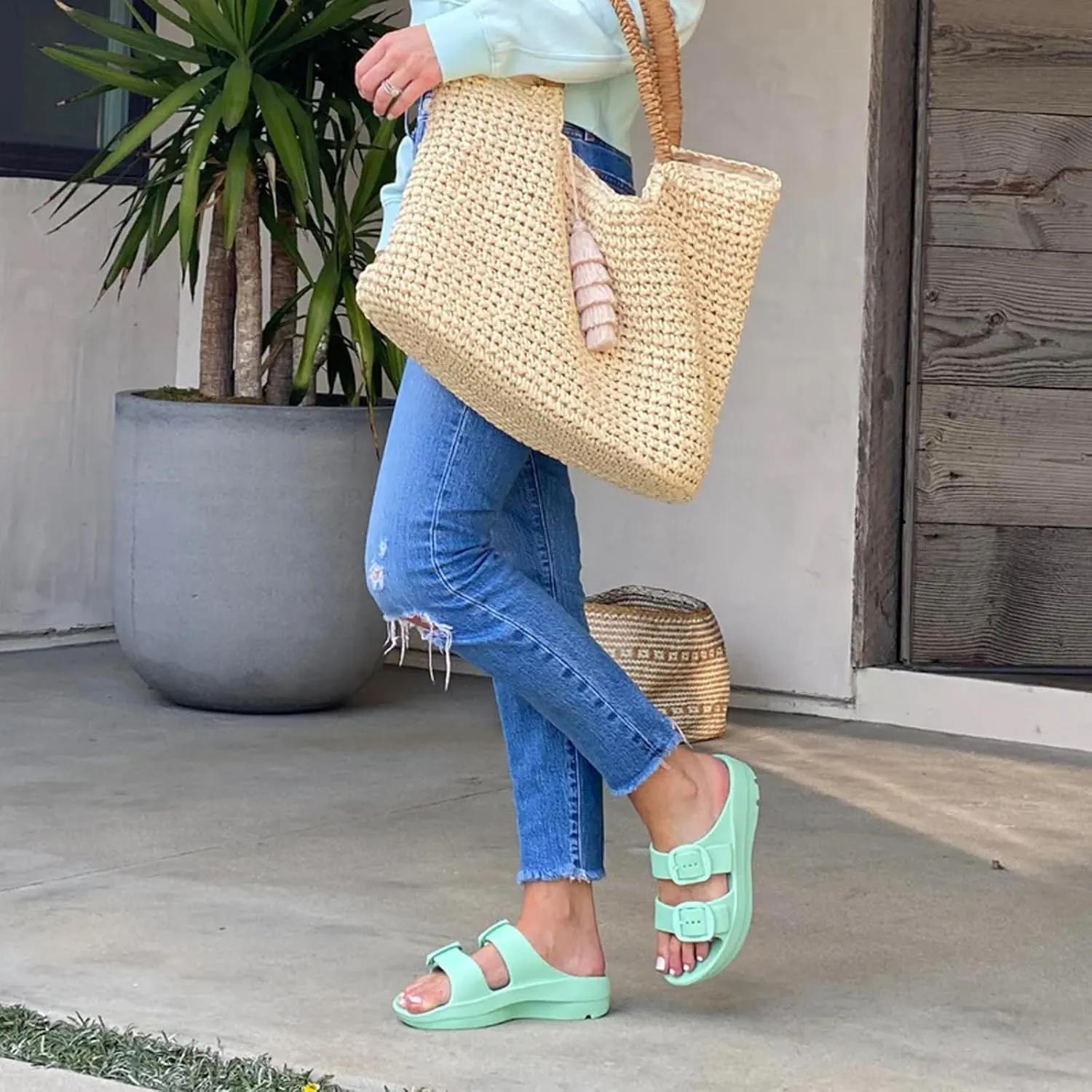 TELIC Women's Boise Bliss Slide Sandals - Lightweight, Waterproof, Impact-Reducing - Great for Pool, Beach & Everyday Wear