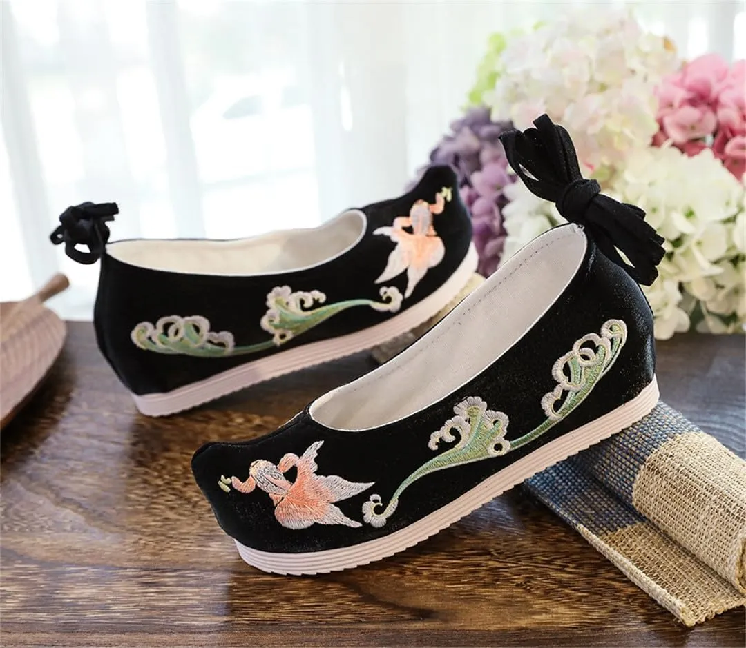 Women Satin Cotton Ankle Strap Hidden Platform Shoes Vintage Chinese Style Embroidered Hanfu Shoes Black Red