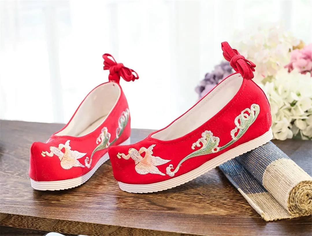 Women Satin Cotton Ankle Strap Hidden Platform Shoes Vintage Chinese Style Embroidered Hanfu Shoes Black Red
