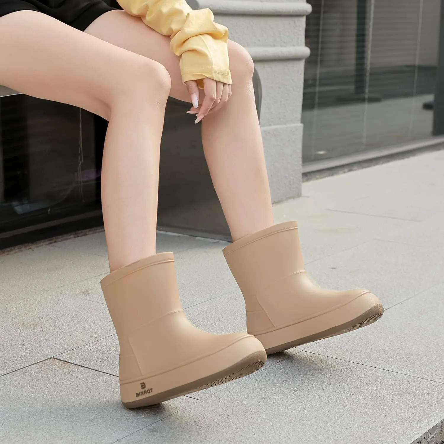 YUHITYGZGS Rain Boots for Women, Lightweight Waterproof Rubber Boots, Anti-Slip Chelsea Womens Rain Boots, Stylish Mid Heel Ankle Garden Booties with Comfy Insoles for Outdoor