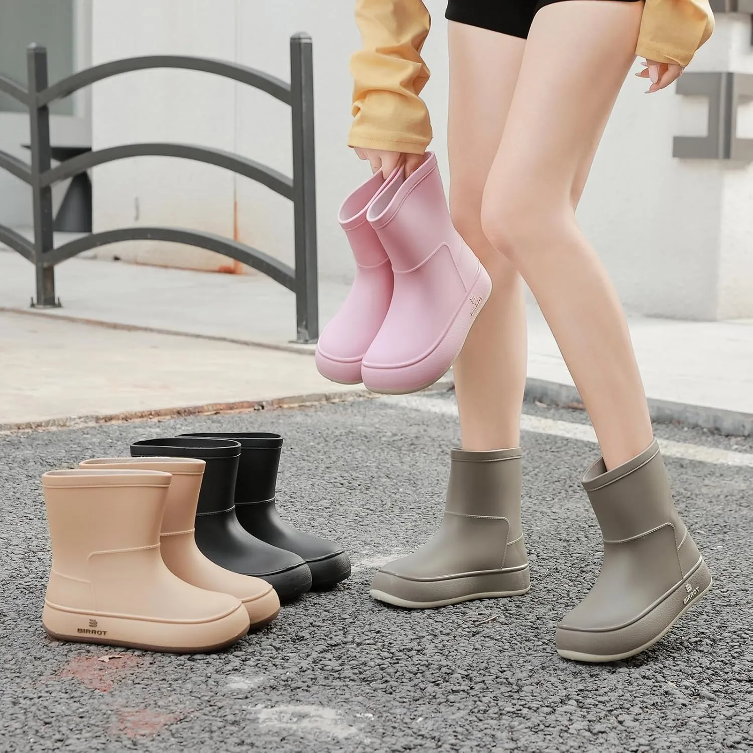 YUHITYGZGS Rain Boots for Women, Lightweight Waterproof Rubber Boots, Anti-Slip Chelsea Womens Rain Boots, Stylish Mid Heel Ankle Garden Booties with Comfy Insoles for Outdoor